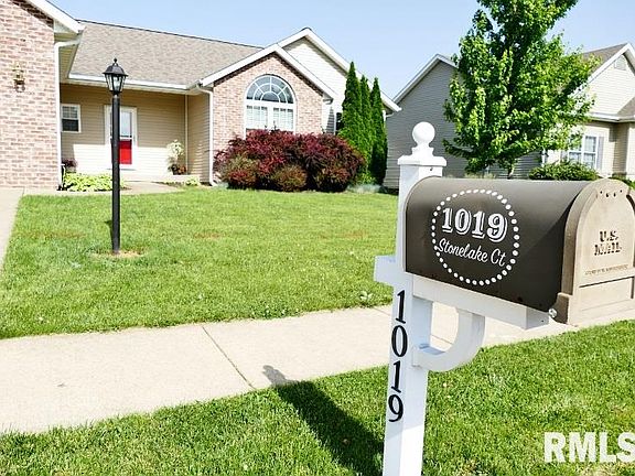 2nd image of 1019 Stonelake Ct