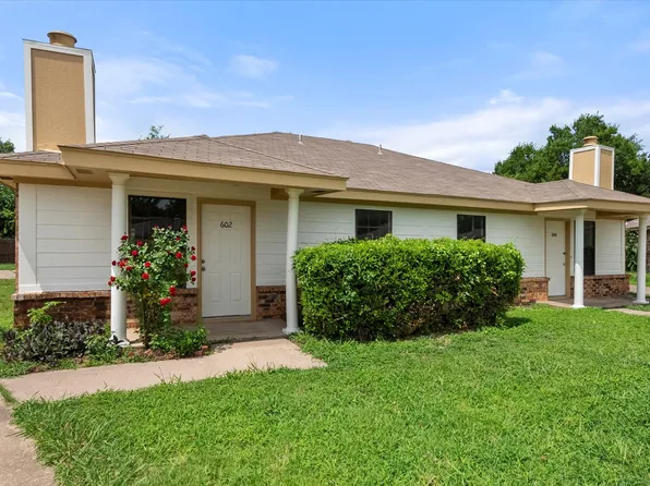 600 Renee Dr, Irving, TX 75061