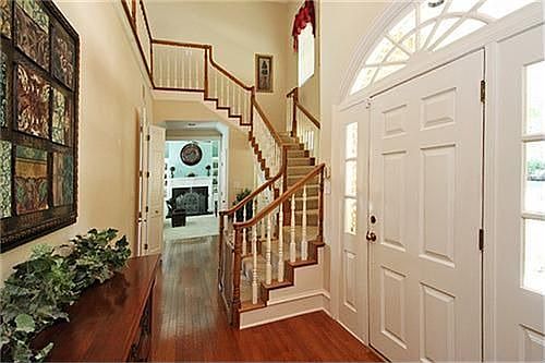 2nd image of 1701 Watch Hill Dr