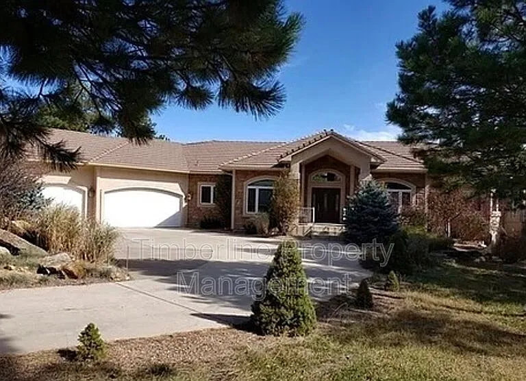 1350 Ambergate Ct — Photo 1