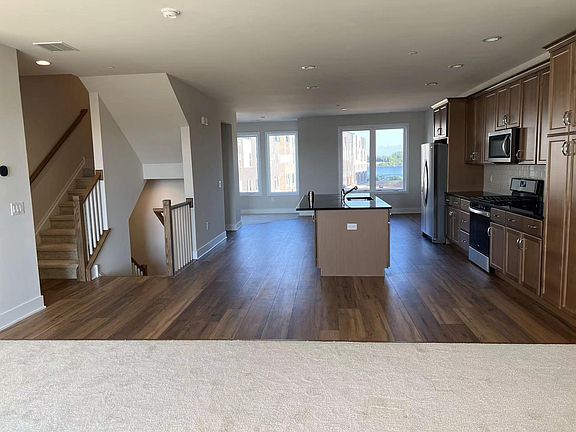 4th image of 2160 Northbank Pl #161