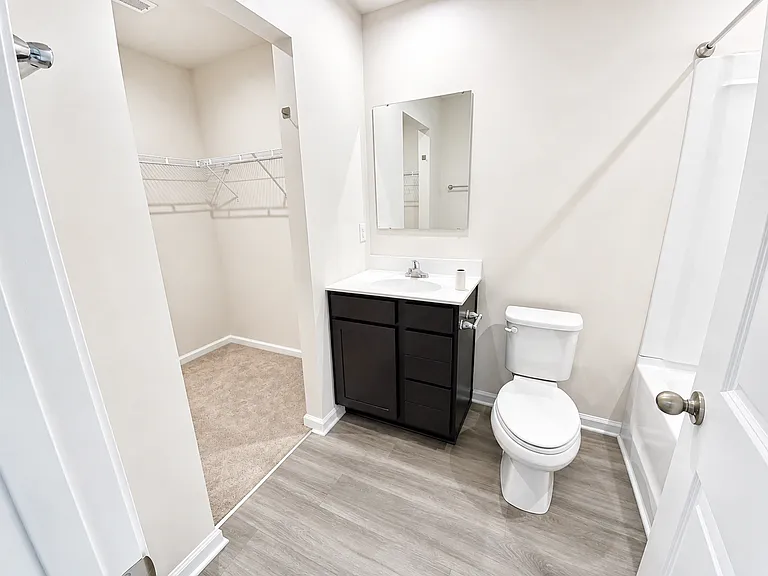 4 Tidworth Dr — Photo 15