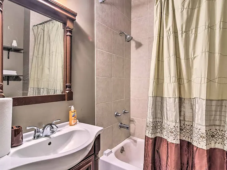 1214 Speed St #A — Photo 12