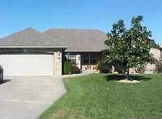 3963 W Edgewood St, Springfield, MO 65807