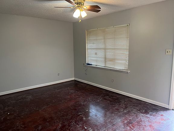 5th image of 4334 Longleaf Dr