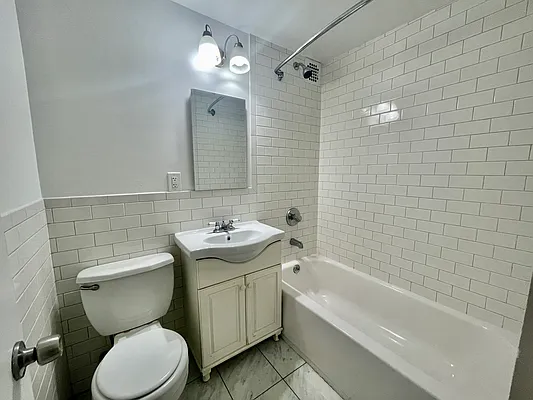 Rented by Compass | media 19