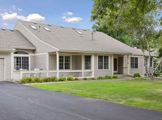 1724 Donegal Dr, Woodbury, MN 55125