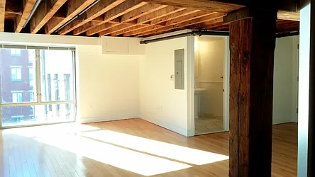 Rented by Historic Front Street Leasing