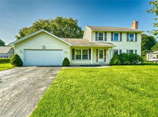 1085 Larkston Dr, Webster, NY 14580