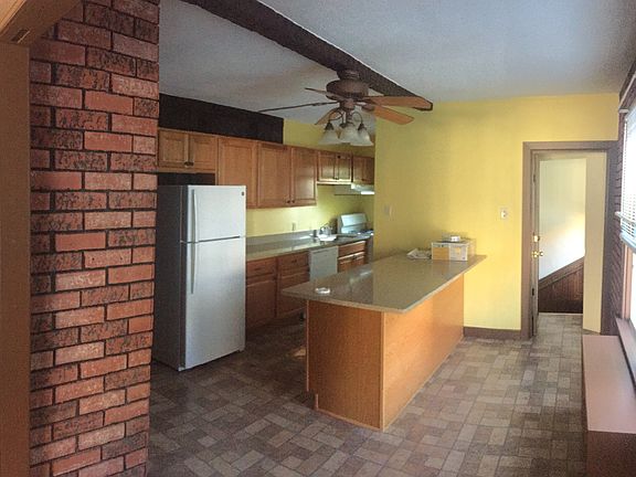 Kitchen w/ New Cabinets, Appliances, and Full Island