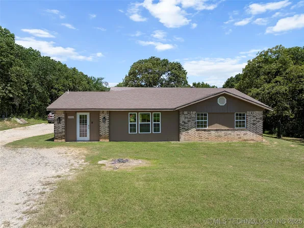 2350 Oak Creek Acres Rd, Sulphur, OK 73086