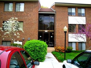 1422 Northgate Sq #22B, Reston, VA 20190