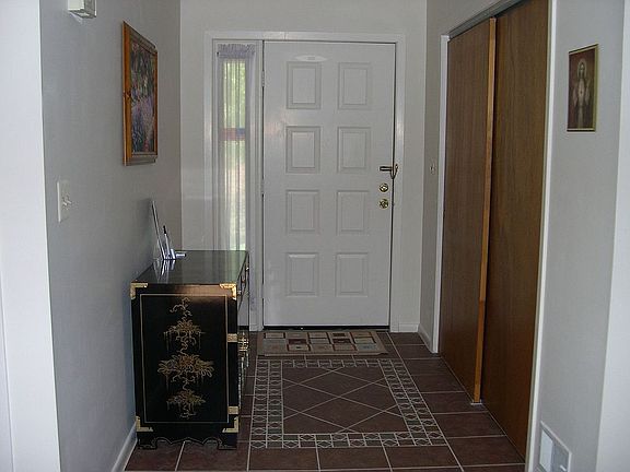 Foyer with Inlay Tile