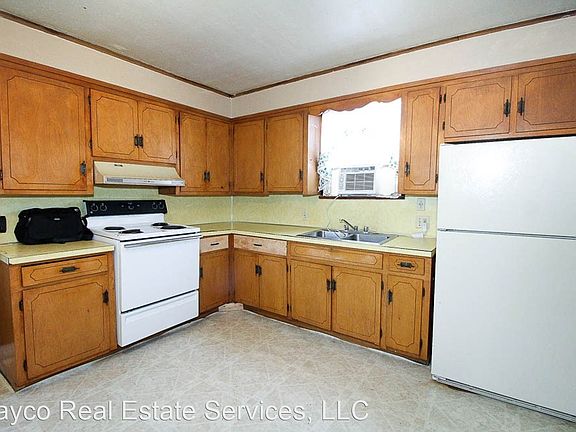 3rd image of 651 Kirby Pl