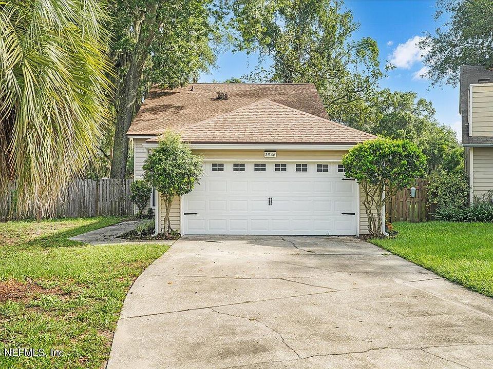 1st image of 3946 VALLEY GARDEN Drive W