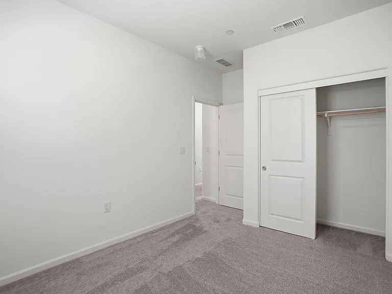 16047 Pirates Cove Ln — Photo 34