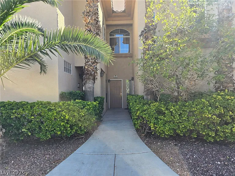2050 W Warm Springs Rd #2422 — Photo 5