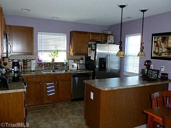 4th image of 620 Grasswren Way