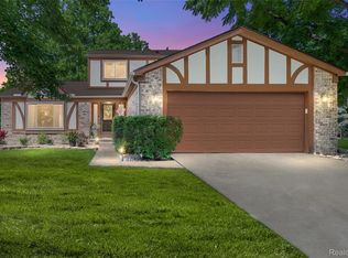 23719 Harvest Ct, Novi, MI 48375