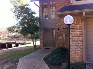 13 Stonecreek Ct, Longview, TX 75604