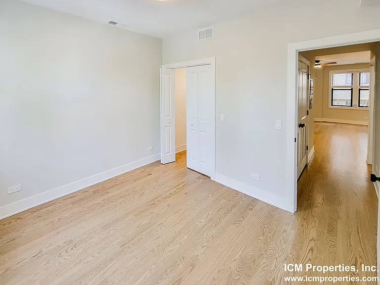 4405 N Seeley Ave #1 — Photo 10