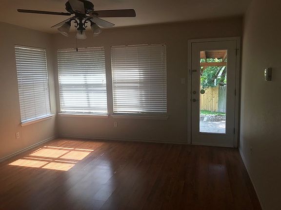 4th image of 15717 Ecorio Dr