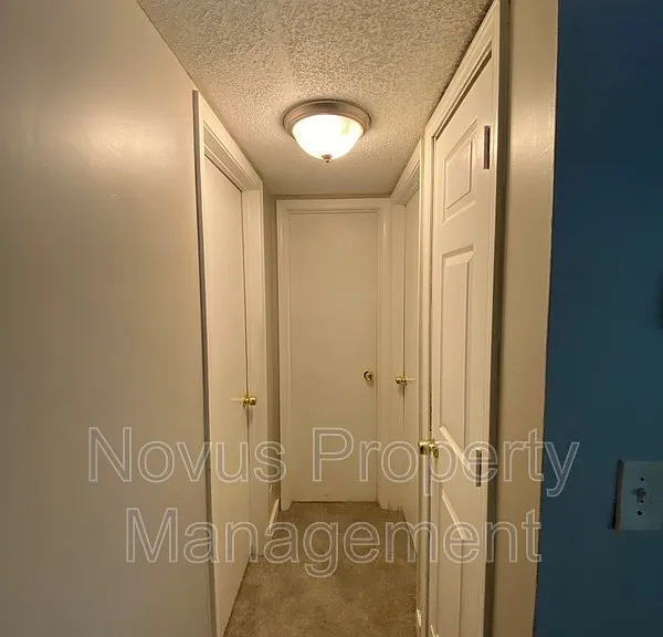 124 Bowen St #H — Photo 9