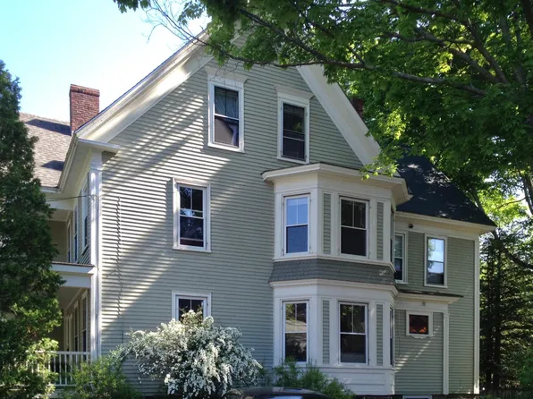 36 Lexington St, Dover, NH 03820