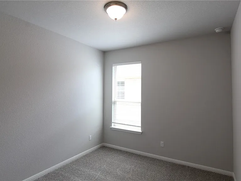 120 Peruvian Ln — Photo 10