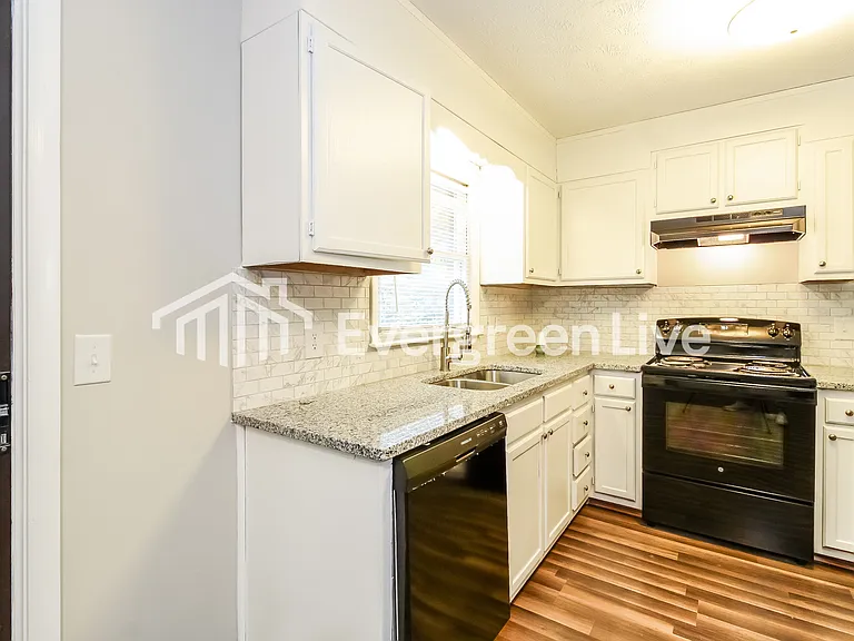 740 Motor Rd — Photo 8