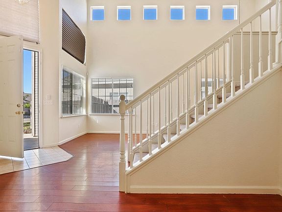 5th image of 4230 Giselle Ln