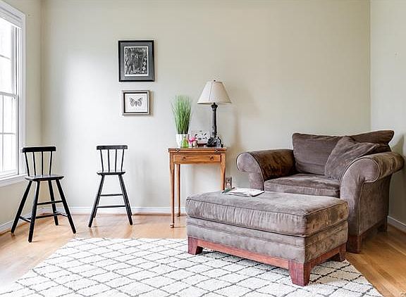 5th image of 9423 Wild Rose Ct