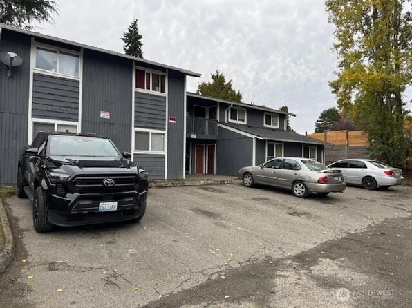 2716 S 258th Place, Kent, WA 98032