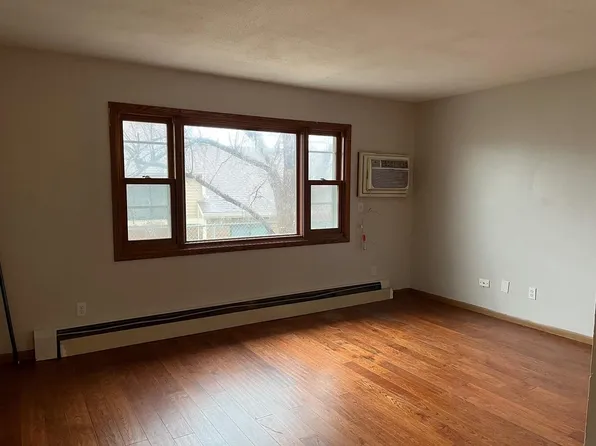 5731 33rd Ave S #5, Minneapolis, MN 55417