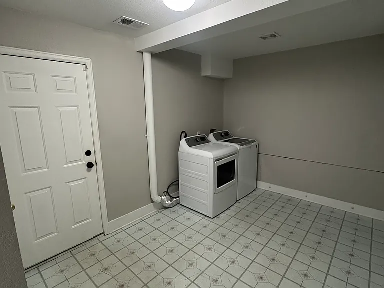 1365 S Danube Way — Photo 16