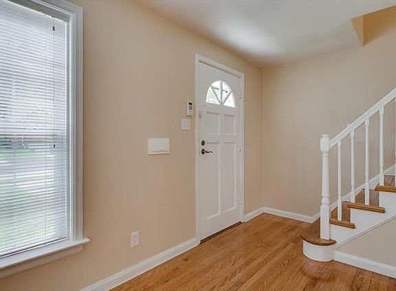 4th image of 7509 Leadale Dr