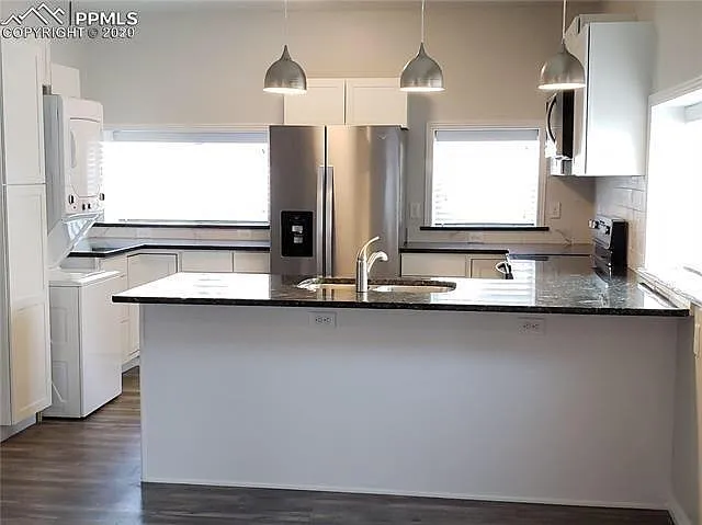 2310 E Saint Vrain St #101 — Photo 6
