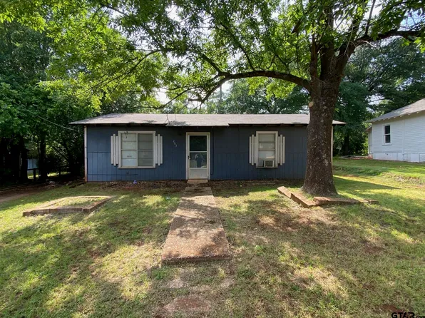 203 Garner Ln, Jacksonville, TX 75766