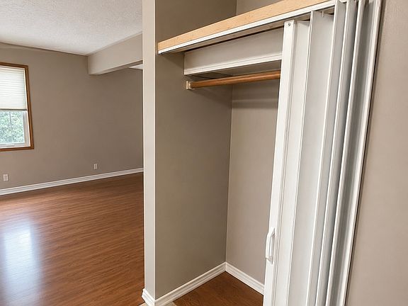3rd image of 9503 Sherridon Dr #9503