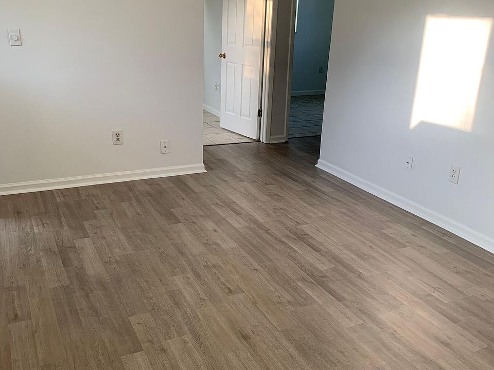 2nd image of 3204 W Tacon St