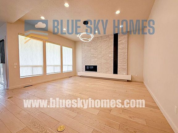 5th image of 4089 E Copper Point Dr
