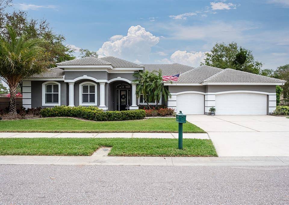 1st image of 227 HIGHLAND WOODS DRIVE
