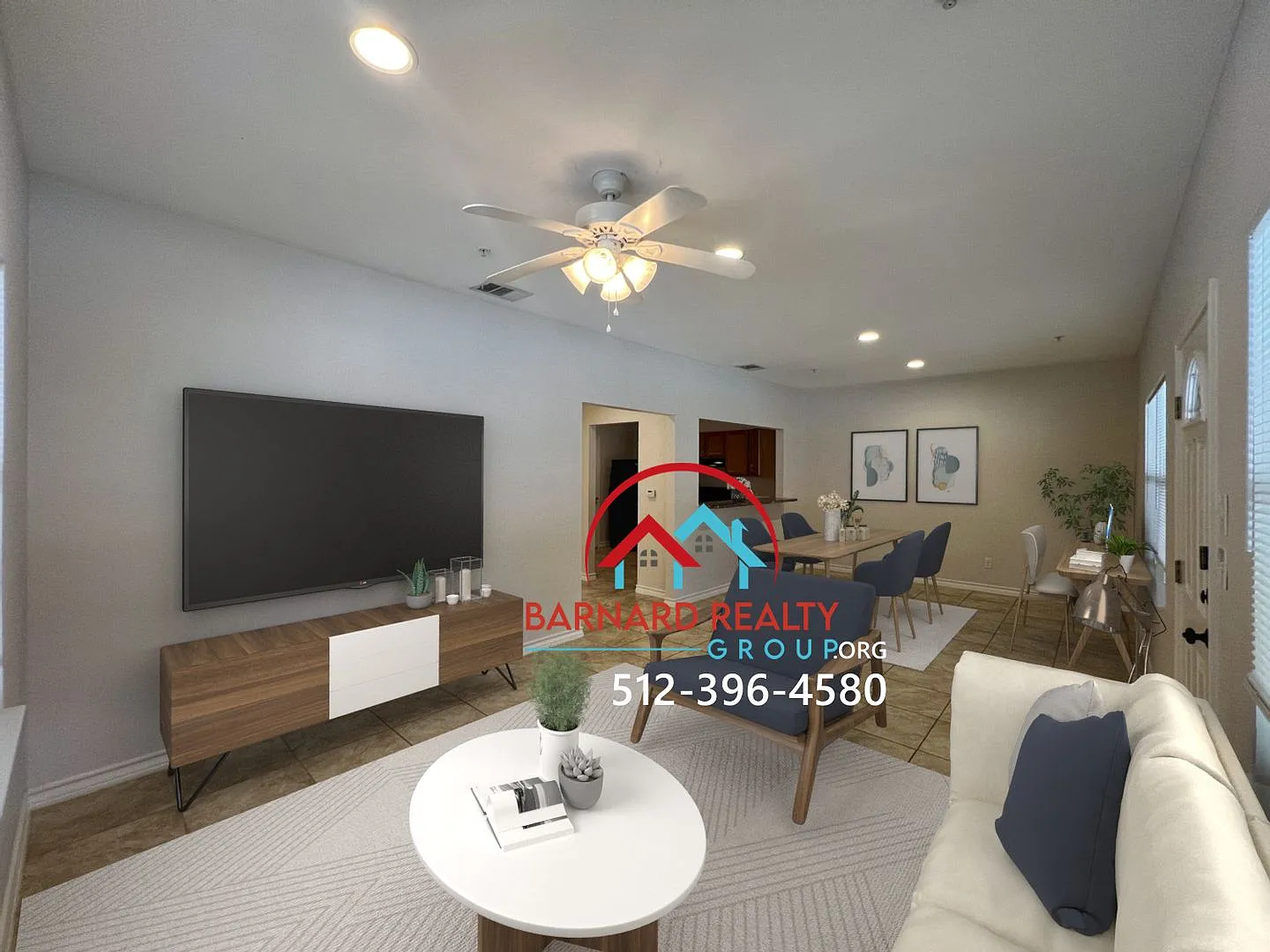 Available Now: 1 Bed/1 Bath Walking Distance to Downtown! — Photo 4