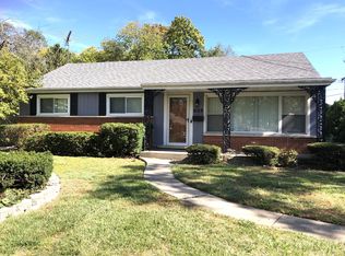 625 S Yale Ave, Addison, IL 60101