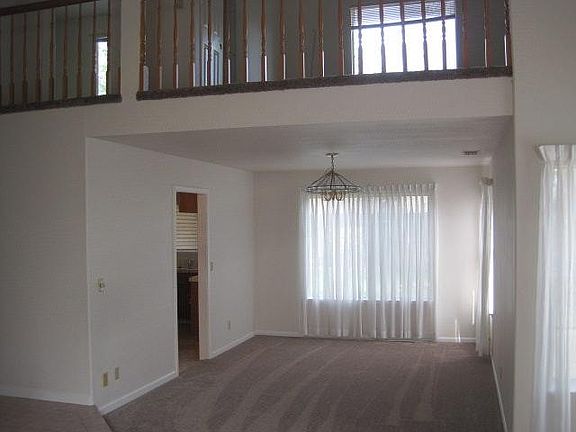 4th image of 1354 Harrison Dr