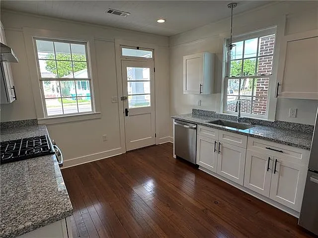 1320 Monroe St — Photo 5