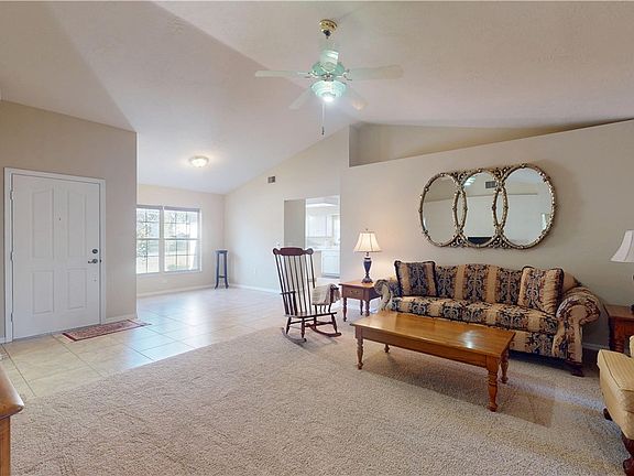 4th image of 4427 N Bacall Loop