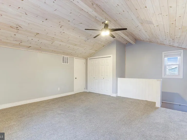 236 E Juniper Ave — Photo 17