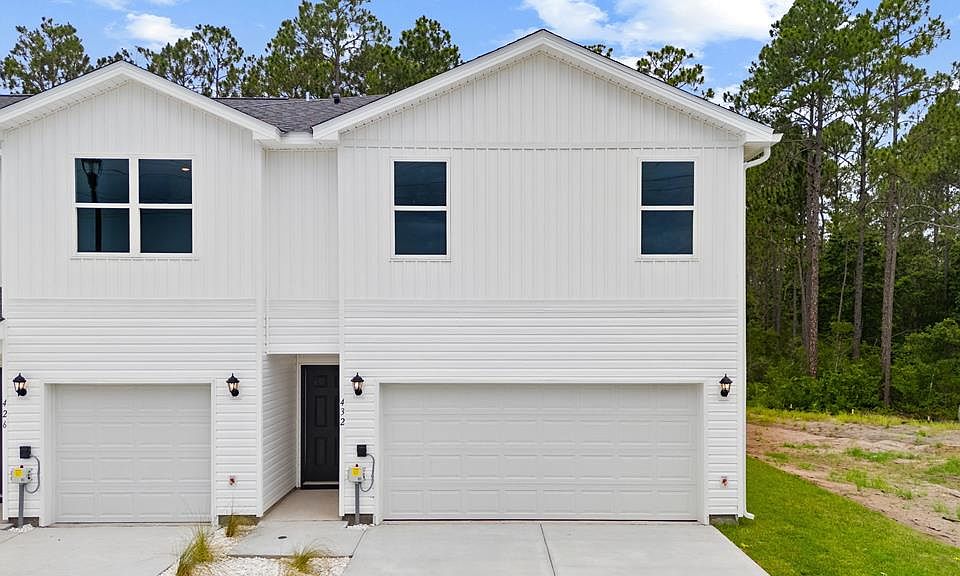 1st image of 432 Chateau Ln