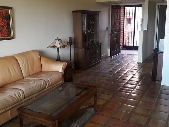 2nd image of 1757 W Dalehaven Cir